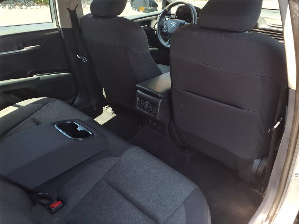 Used 2025 Toyota Camry LE FWD image 35