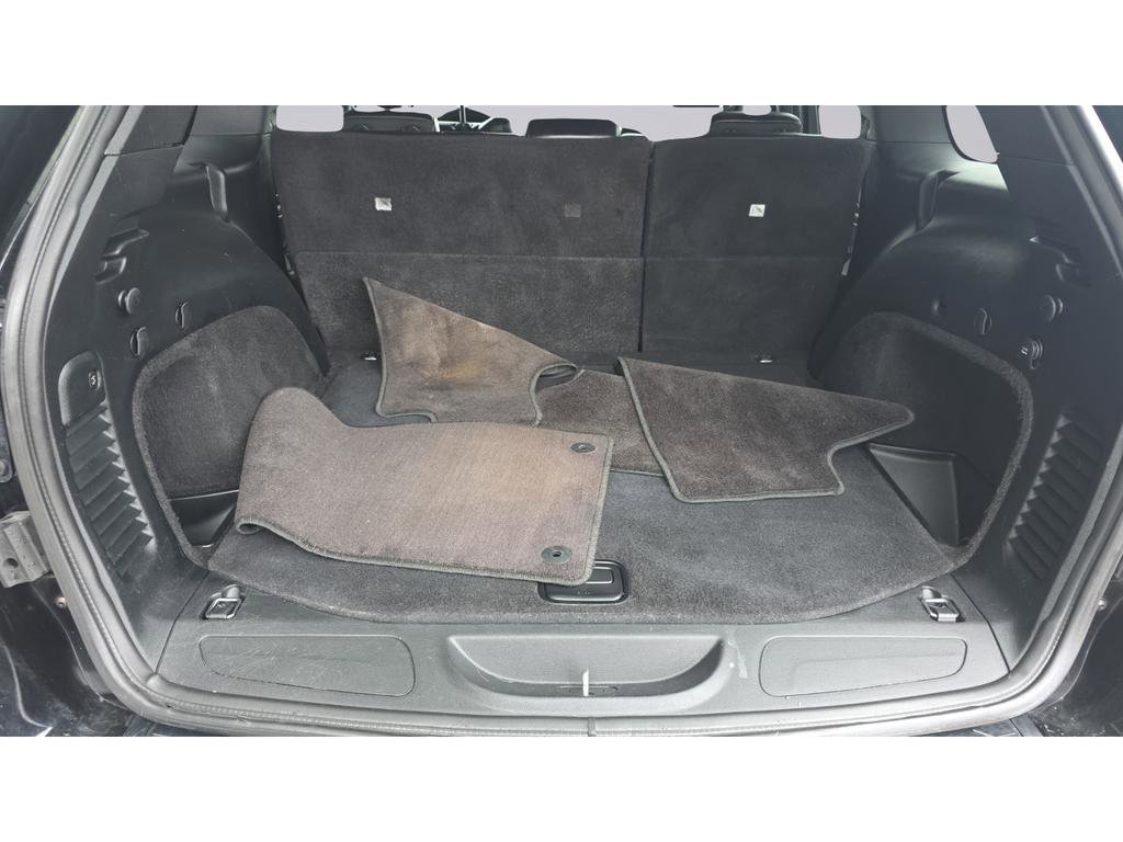 Used 2018 Jeep Grand Cherokee Altitude image 11