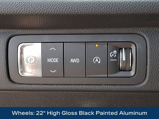 Used 2026 Chevrolet Traverse RS AWD/4WD image 9