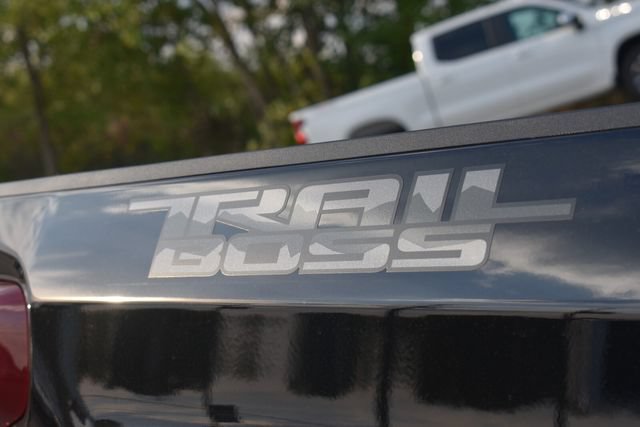 New 2026 Chevrolet Silverado 1500 LT Trail Boss w/ Dark Appearance Package AWD/4WD image 18