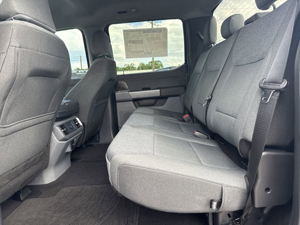 New 2025 Ford F150 Lightning XLT image 24