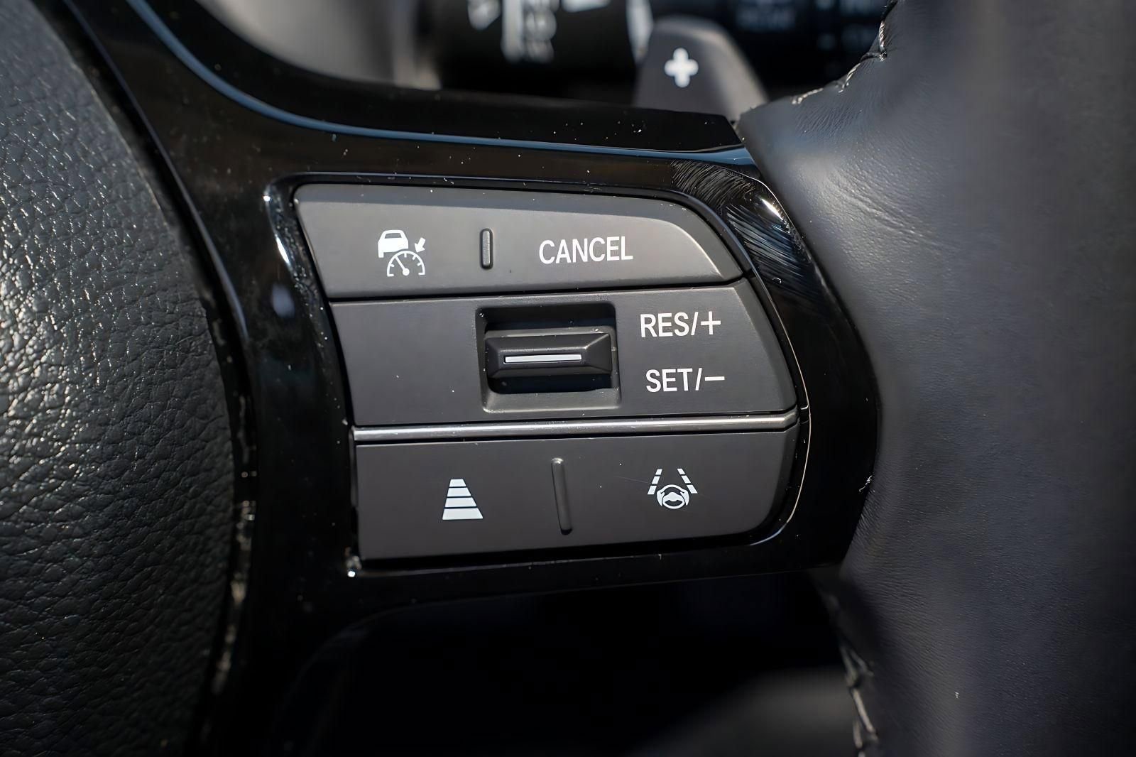 Certified 2023 Honda Pilot Touring image 34