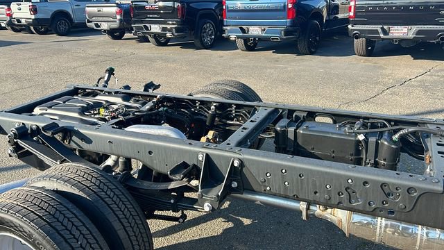 New 2026 Ford F550 2WD Regular Cab Super Duty image 19