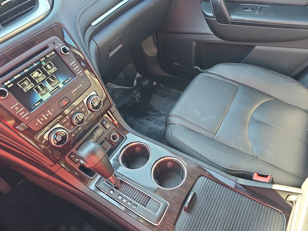 Used 2017 Chevrolet Traverse LT FWD image 25