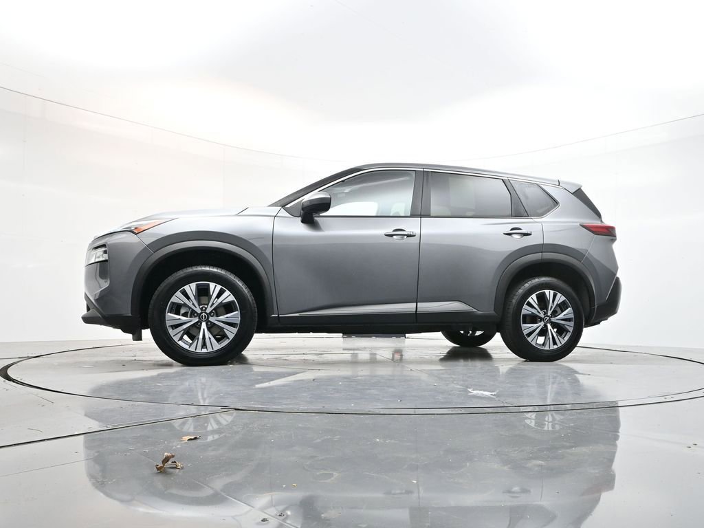 Used 2023 Nissan Rogue SV image 32