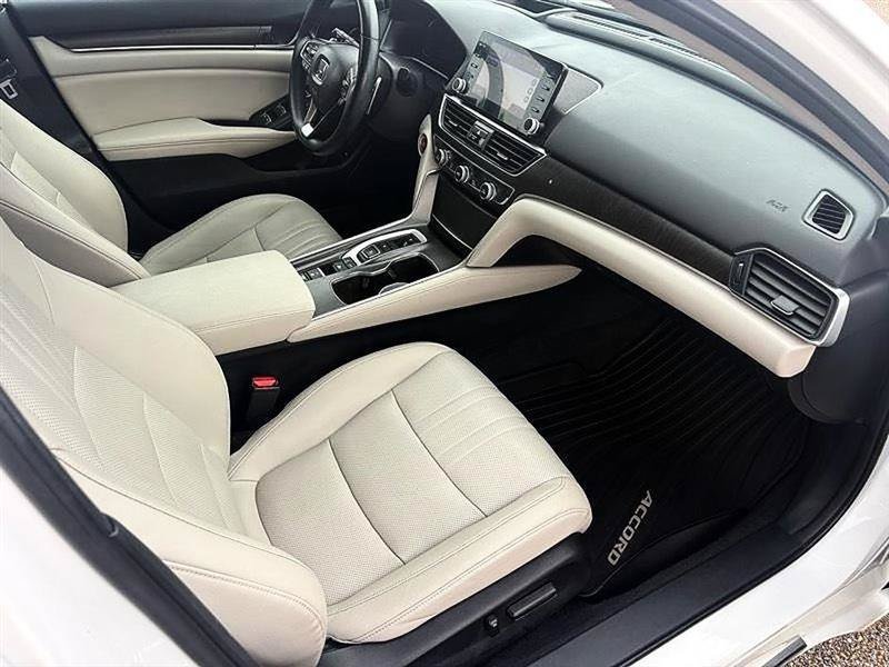 Used 2020 Honda Accord Touring image 41
