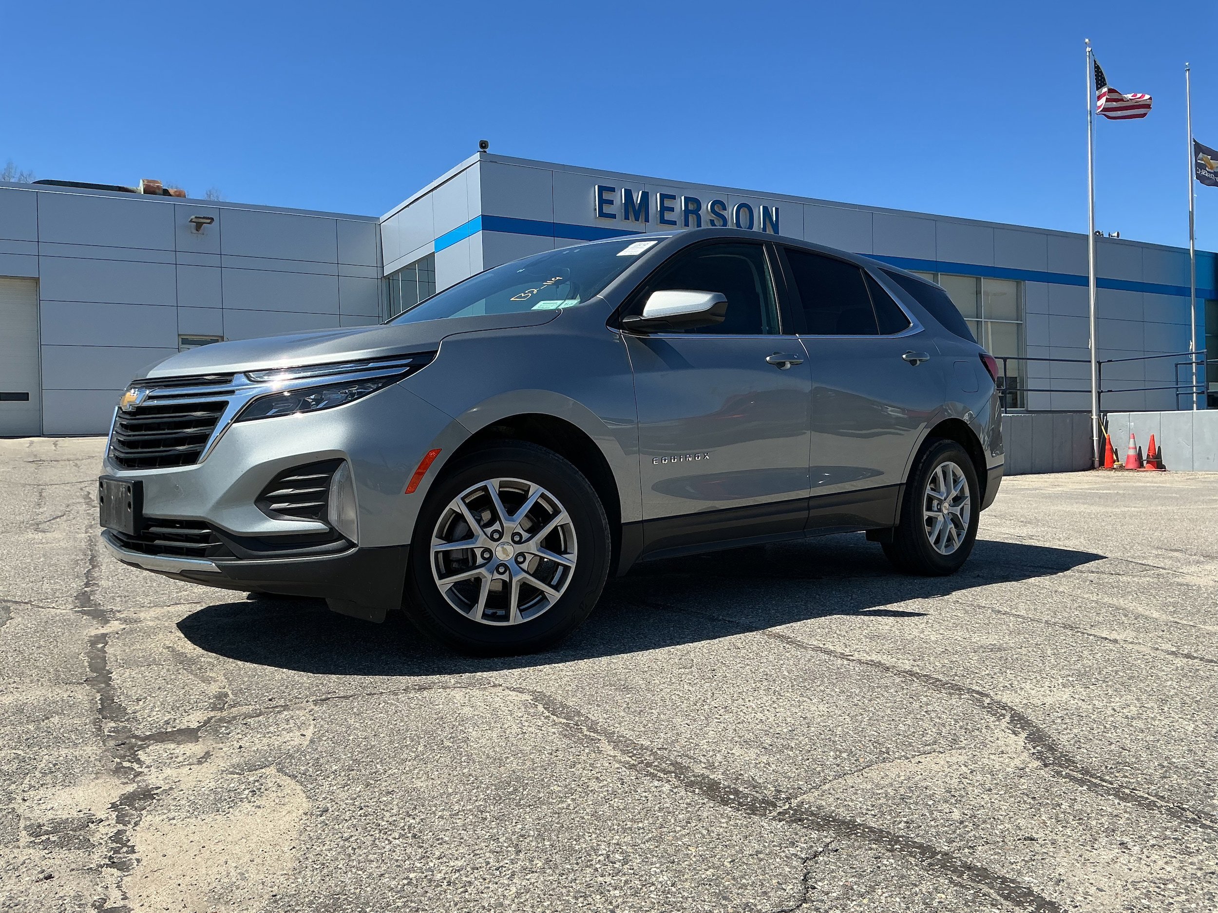 Certified 2023 Chevrolet Equinox LT AWD/4WD image 2