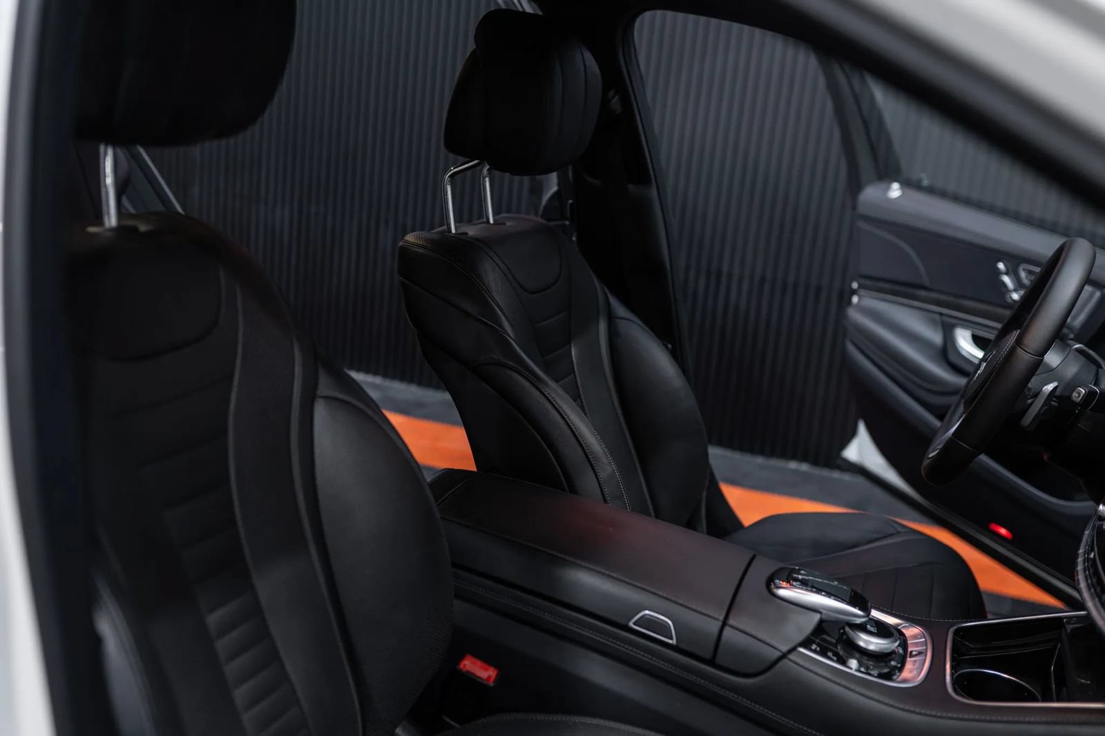 Used 2019 Mercedes-Benz S 560 Sedan image 39