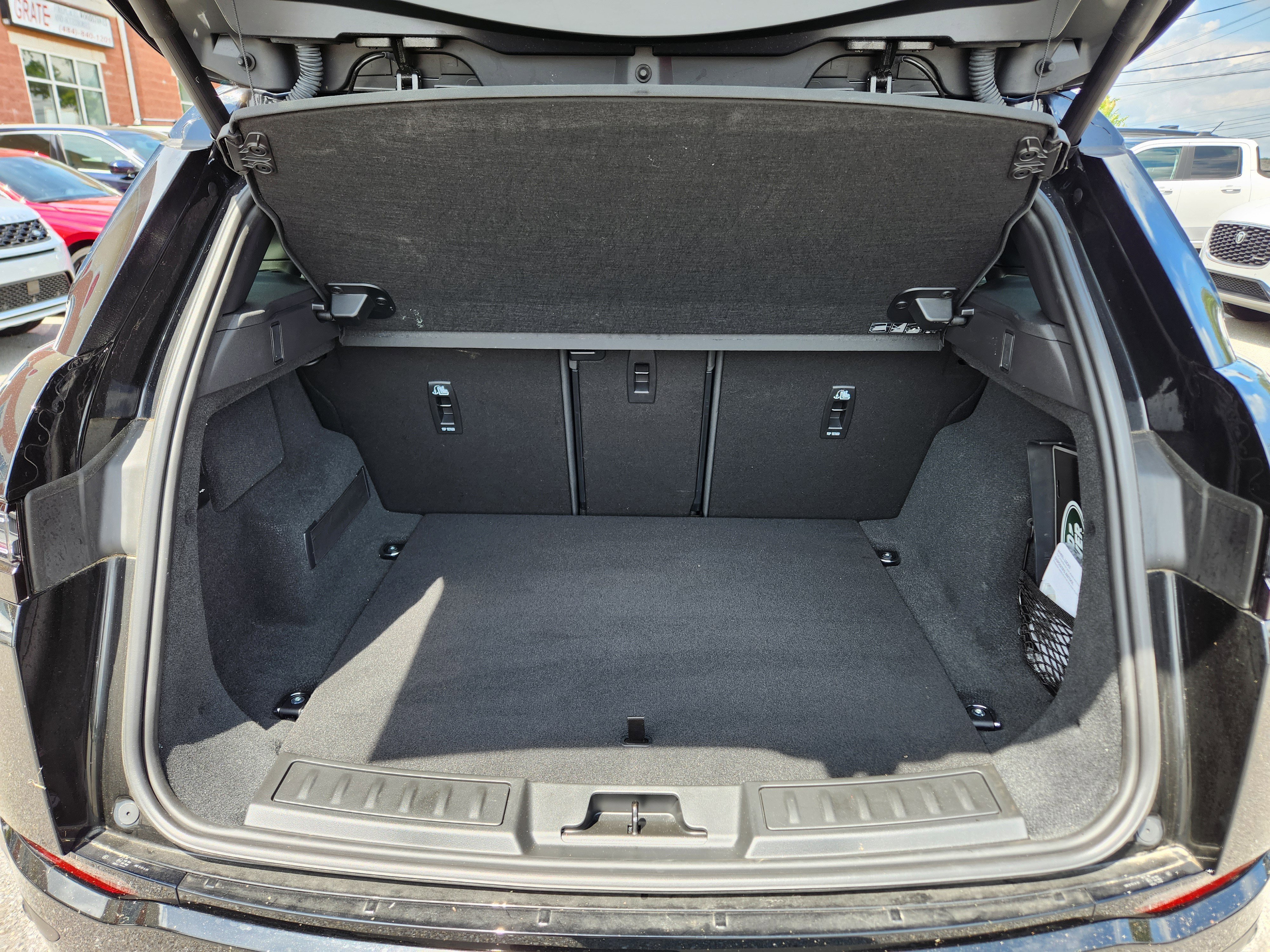 Certified 2025 Land Rover Range Rover Evoque S image 8