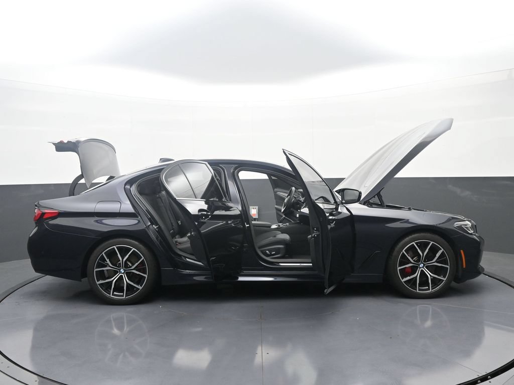 Used 2023 BMW 530i xDrive w/ M Sport Package AWD/4WD image 45