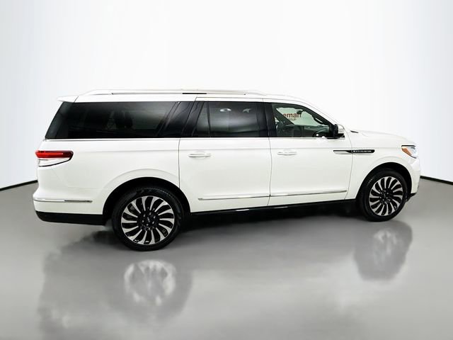 Used 2023 Lincoln Navigator L Black Label image 8