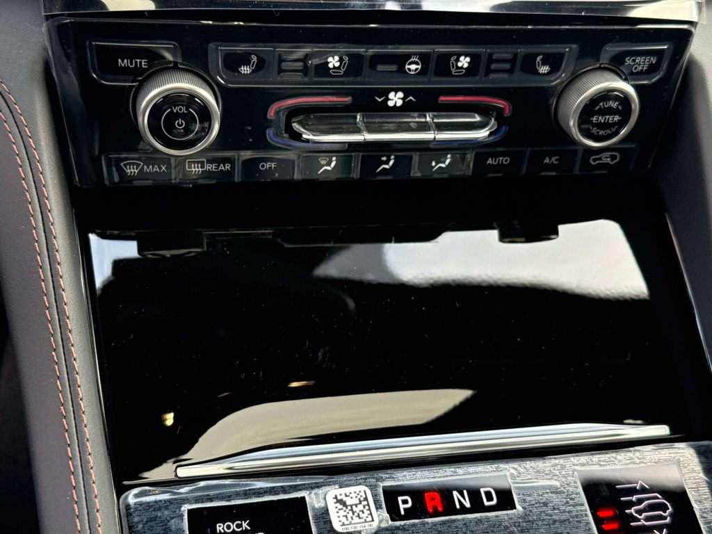 New 2025 Jeep Grand Cherokee Summit AWD/4WD image 37