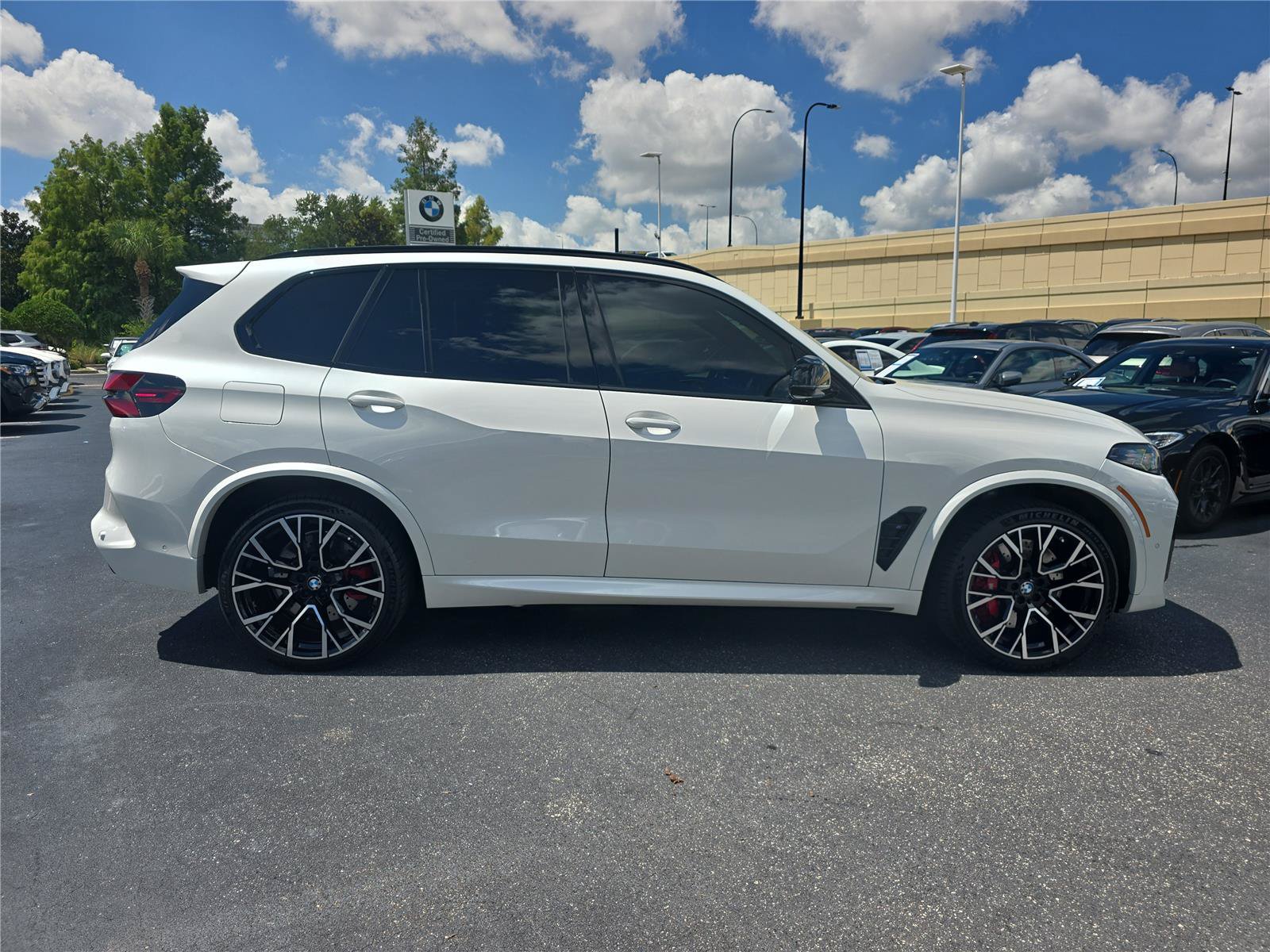 Used 2025 BMW X5 M Competition w/ Executive Package AWD/4WD image 2