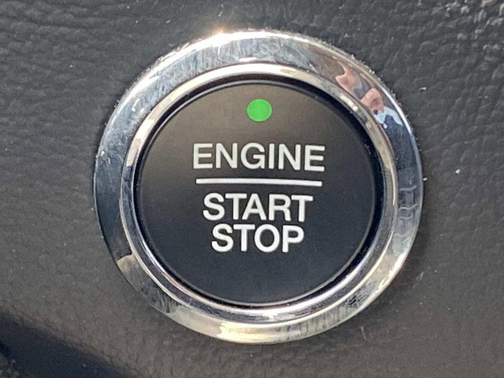 Used 2024 Ford Edge Titanium image 27