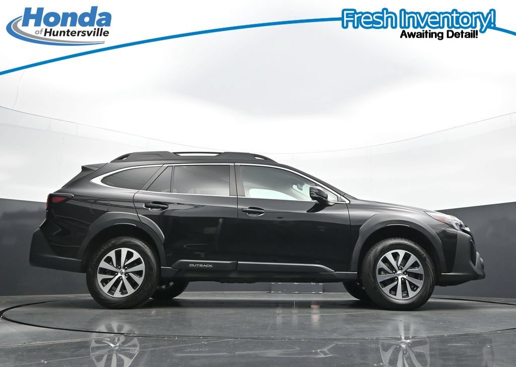 Used 2024 Subaru Outback Premium AWD/4WD image 37