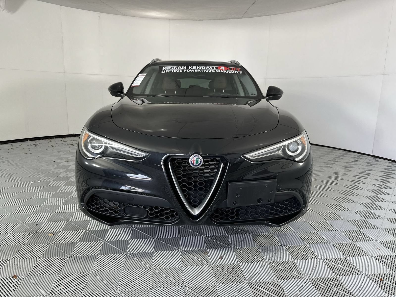 Used 2020 Alfa Romeo Stelvio AWD w/ Cold Weather Package image 3