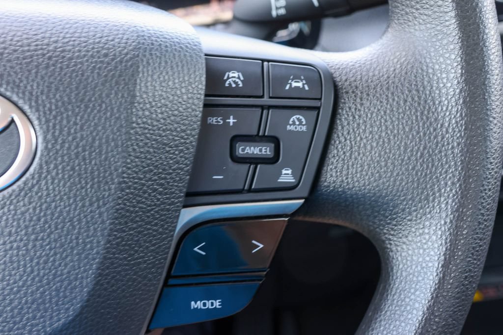 Used 2025 Toyota Camry LE FWD image 25
