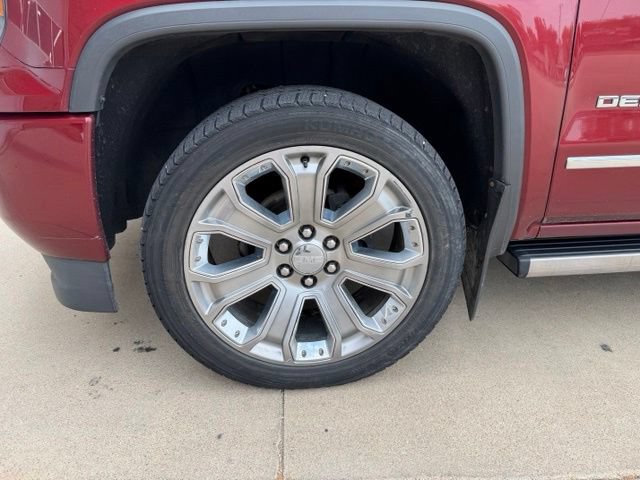 Used 2017 GMC Sierra 1500 Denali w/ Denali Ultimate Package AWD/4WD image 12