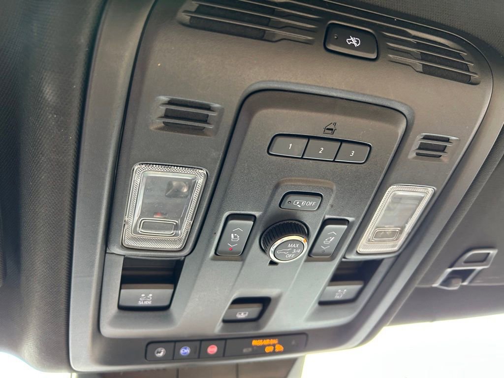 Used 2021 Cadillac Escalade ESV Premium Luxury w/ Driver Assist Tech Package image 62