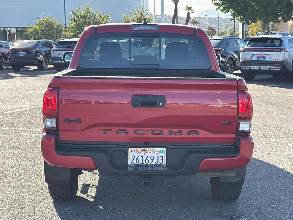 Certified 2022 Toyota Tacoma SR5 w/ Technology Package AWD/4WD image 4