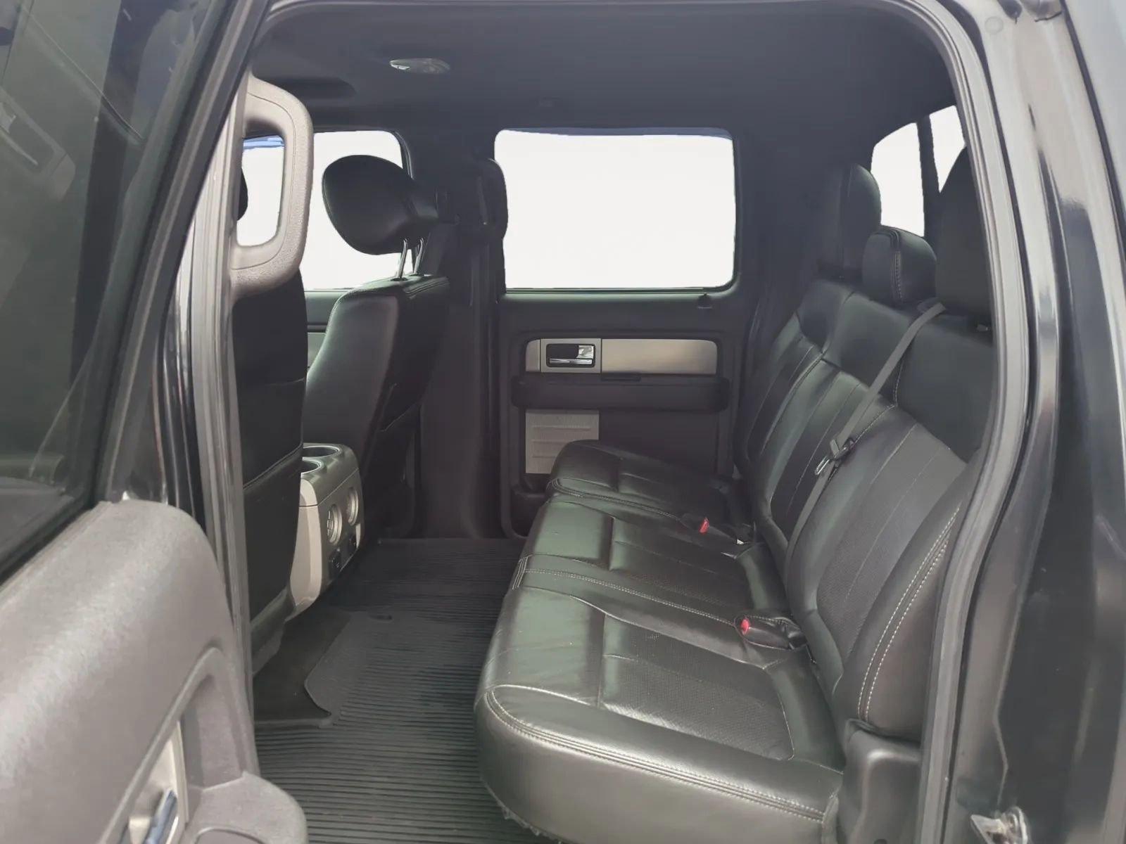 Used 2014 Ford F150 FX4 w/ Equipment Group 402A Luxury AWD/4WD image 14