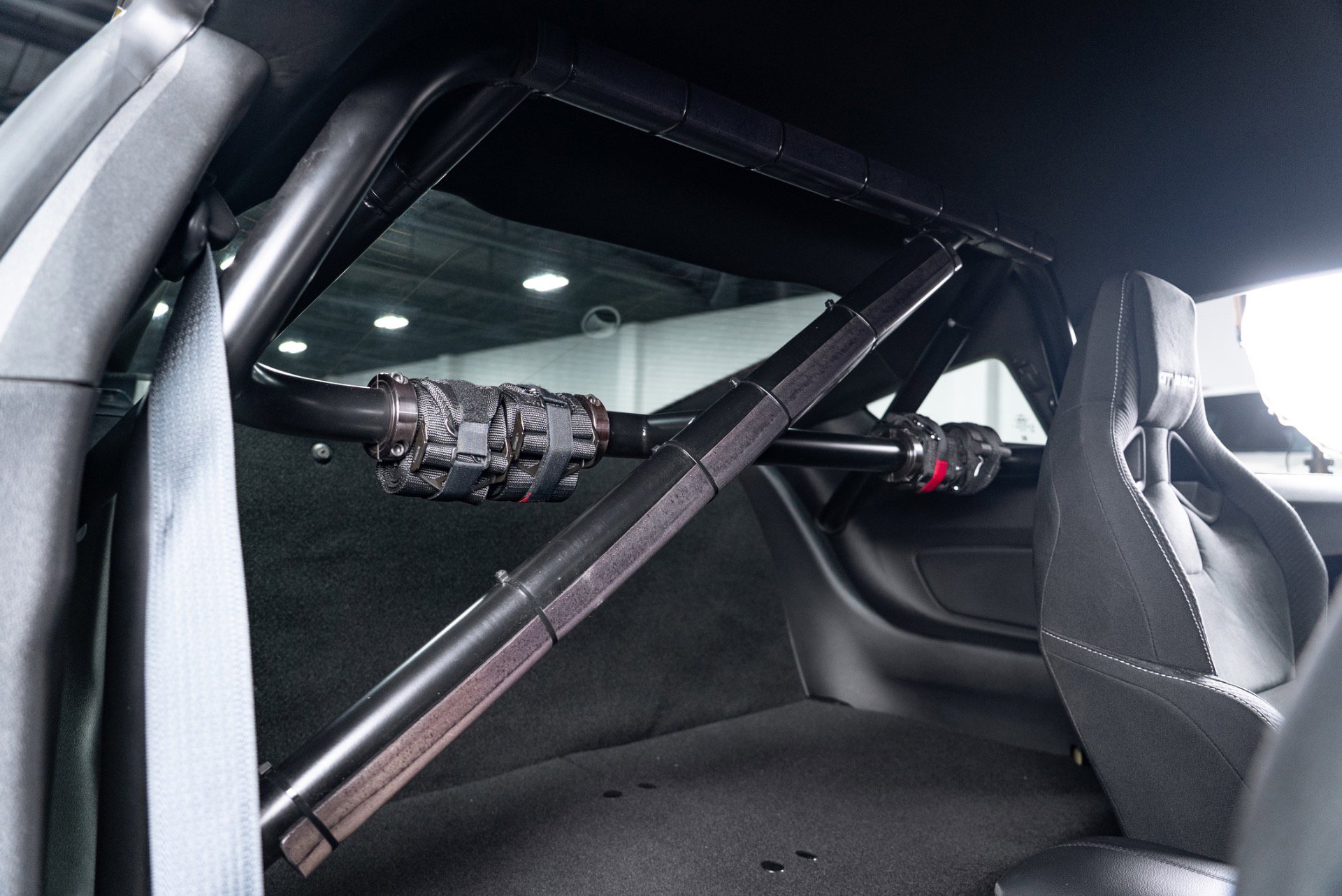 Used 2016 Ford Mustang Shelby GT350 w/ Track Package image 77