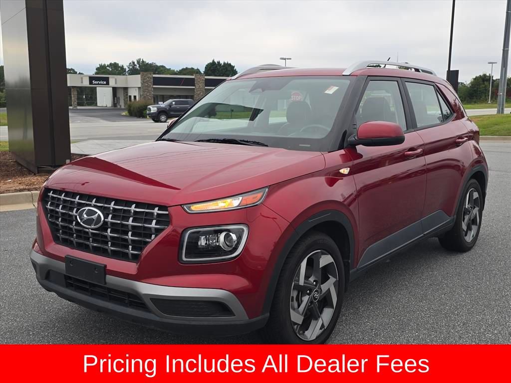 Used 2024 Hyundai Venue Limited FWD image 7