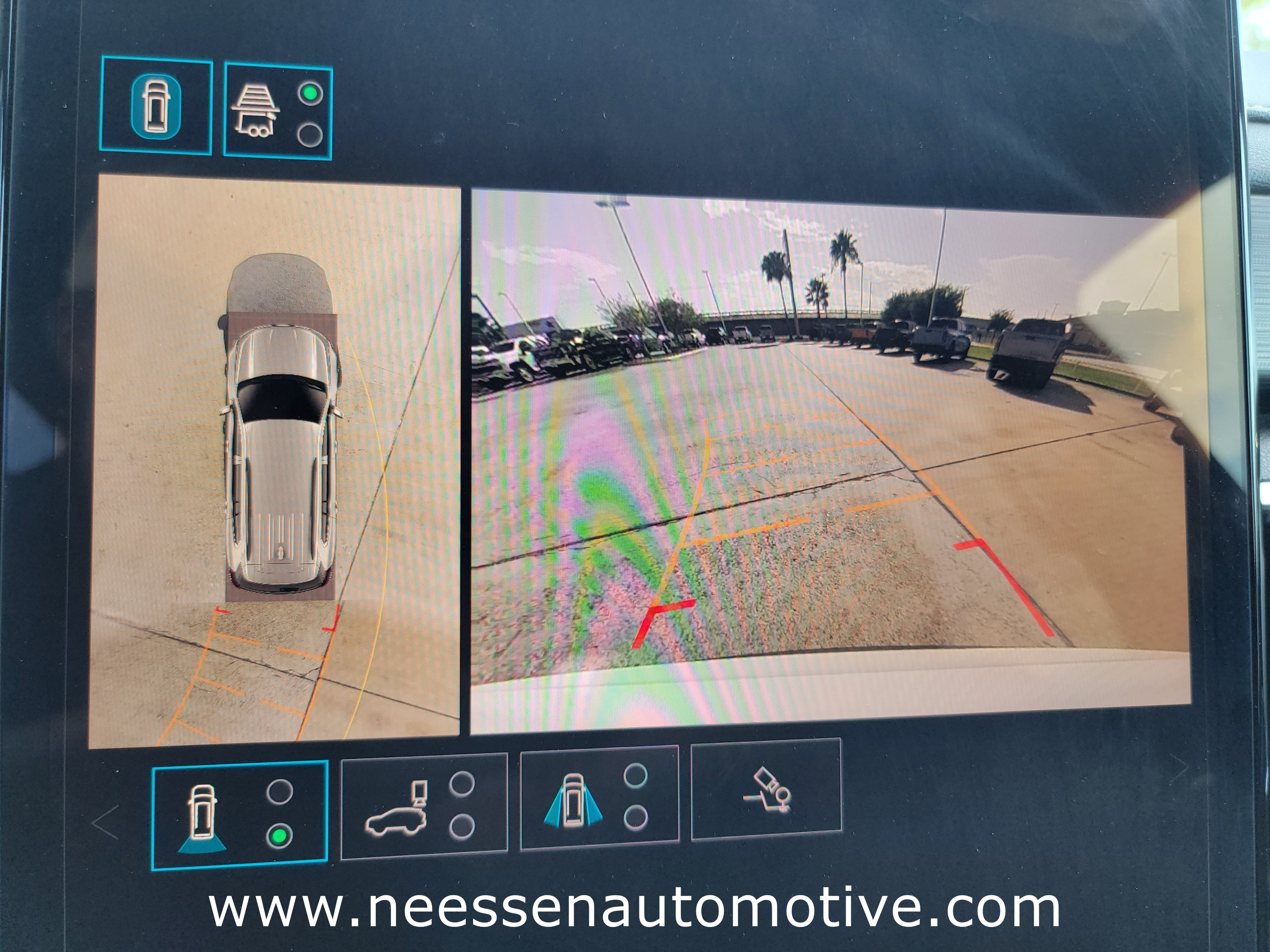 Used 2025 GMC Acadia Elevation image 27