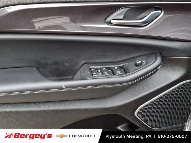 Used 2022 Jeep Grand Cherokee Altitude image 10