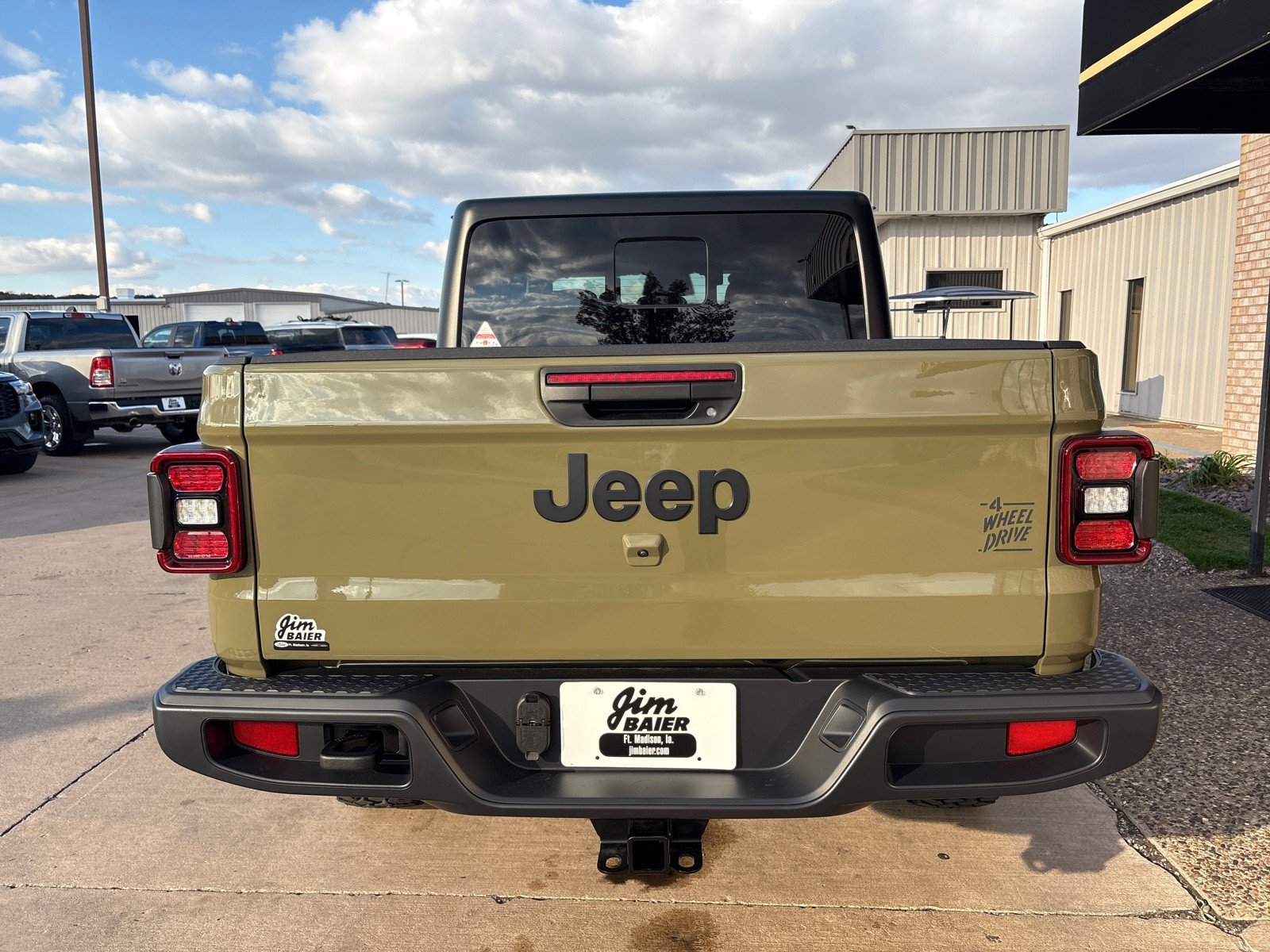 New 2026 Jeep Gladiator Sport S image 9