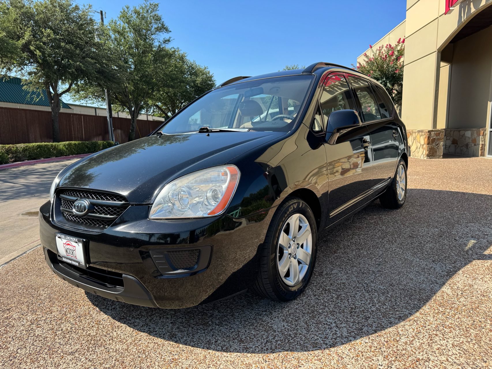 Used 2008 Kia Rondo LX FWD image 5