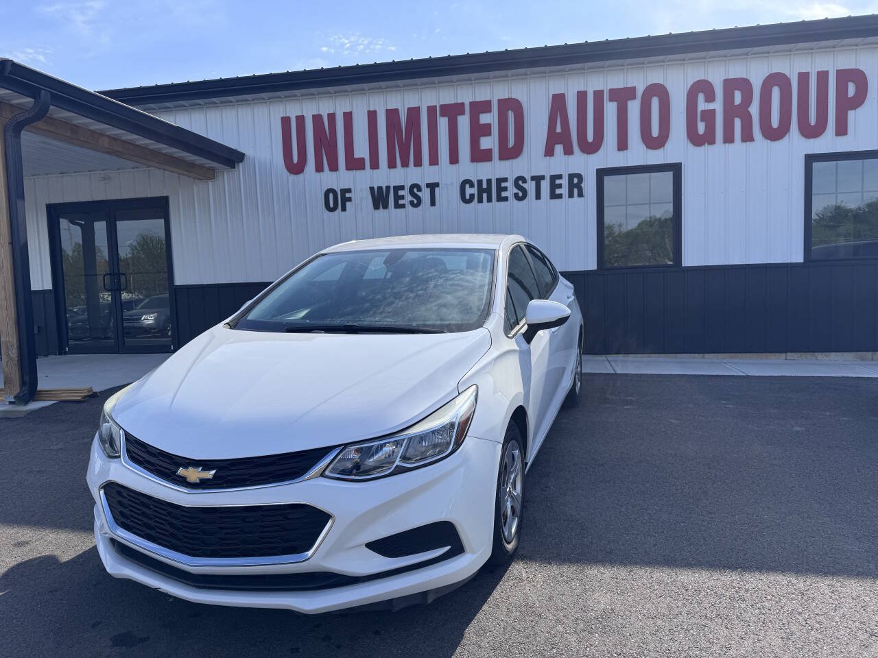 Used 2018 Chevrolet Cruze LS FWD image 1