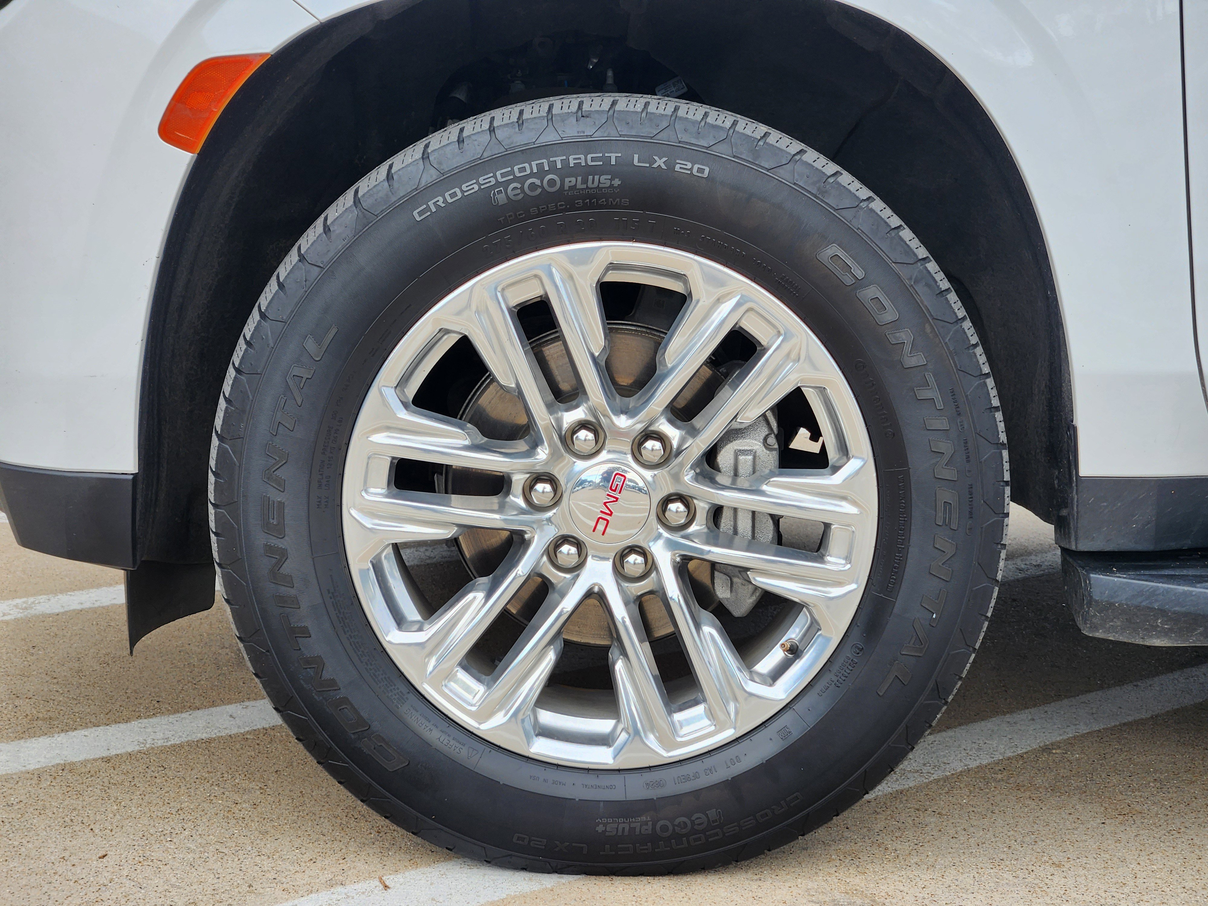 Used 2024 GMC Yukon XL SLT image 11