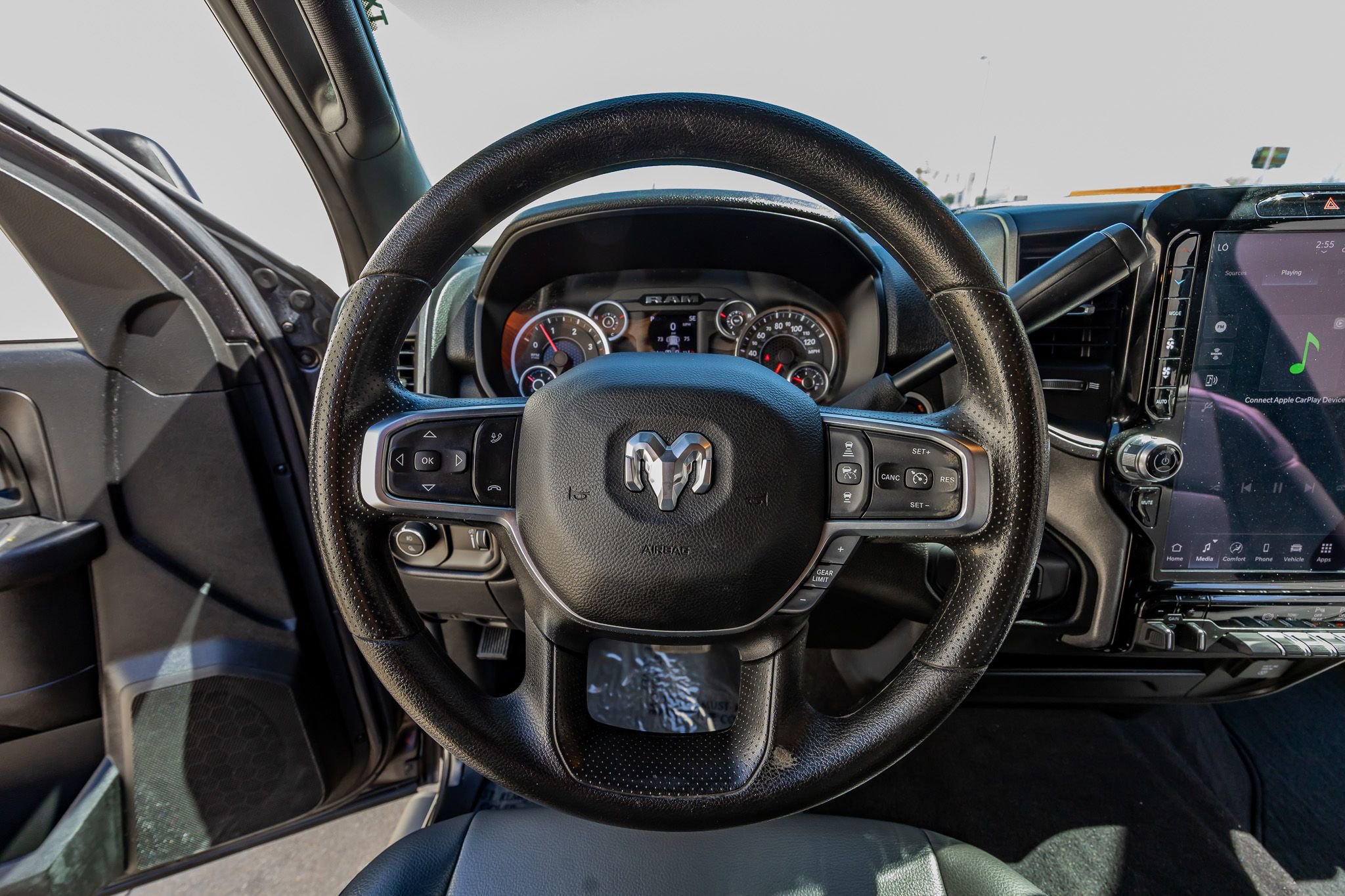 Used 2025 RAM 3500 Tradesman AWD/4WD image 19
