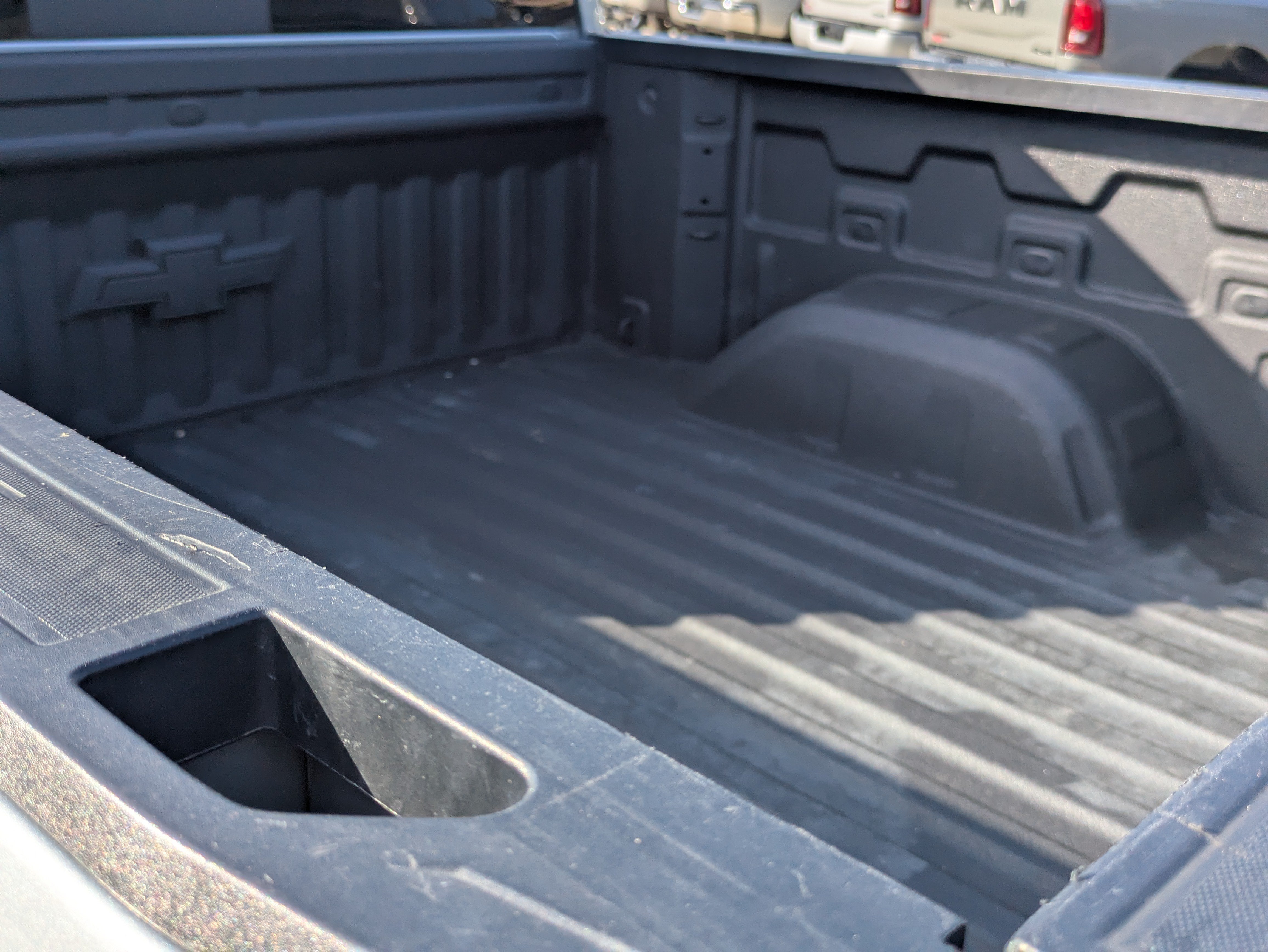 Used 2024 Chevrolet Silverado 1500 LT Trail Boss AWD/4WD image 4