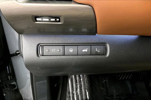 New 2025 Nissan Pathfinder Platinum w/ Lighting Package (N93) image 29