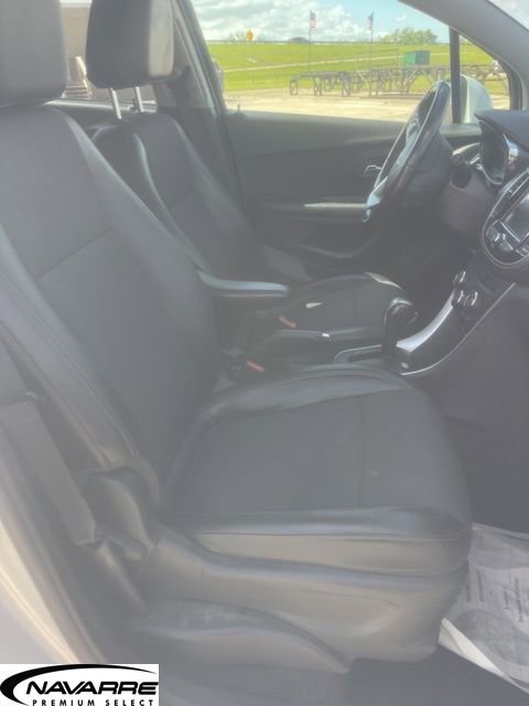 Used 2022 Chevrolet Trax LT w/ Driver Confidence Package image 12