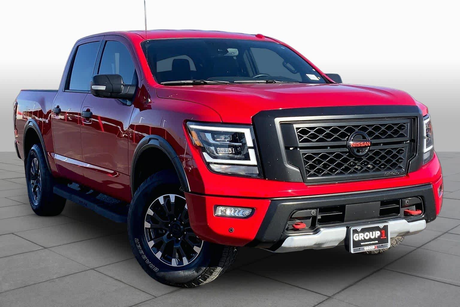 Used 2021 Nissan Titan PRO-4X w/ Pro-4x Convenience Package AWD/4WD image 3