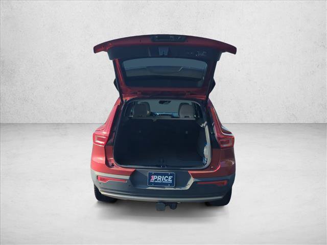 Used 2020 Volvo XC40 T5 Momentum AWD/4WD image 6