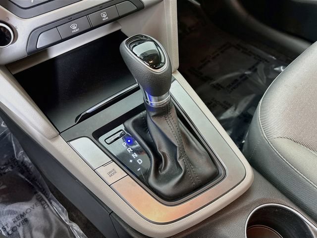 Used 2017 Hyundai Elantra SE FWD image 18