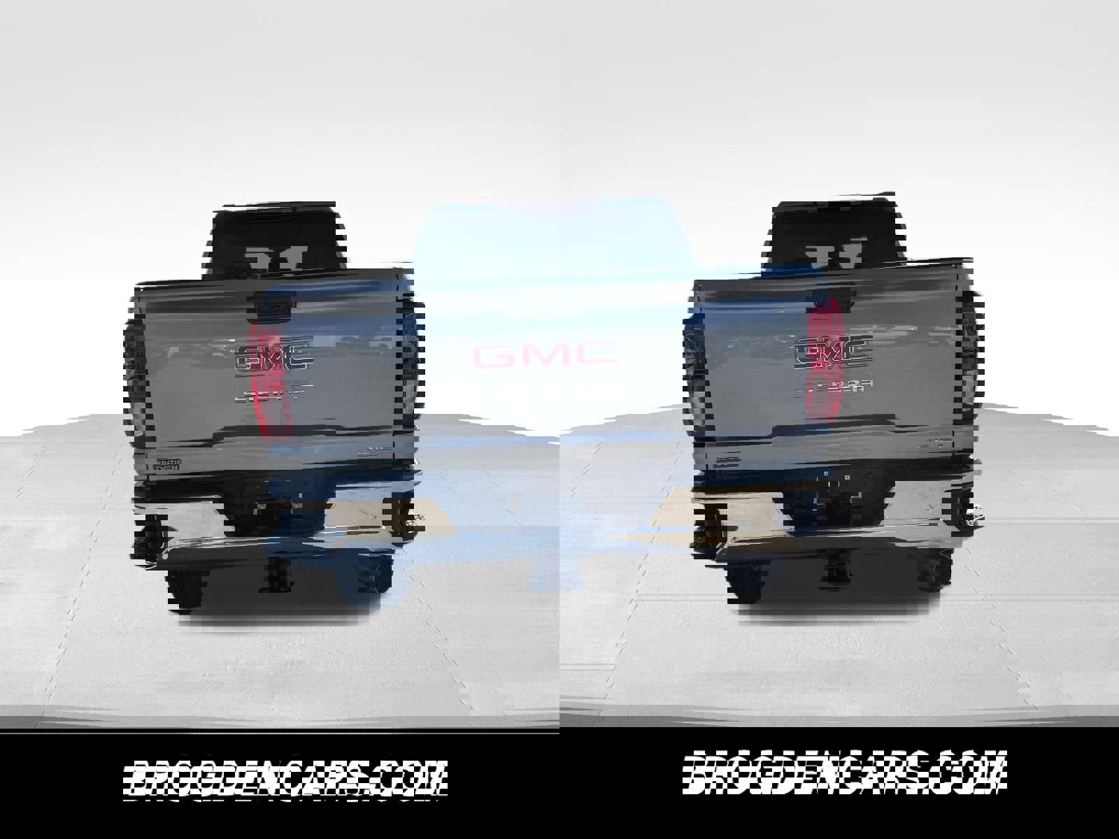 New 2025 GMC Sierra 2500 SLE w/ SLE Value Package; image 4