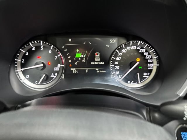 Used 2022 Toyota Highlander XLE AWD/4WD image 16