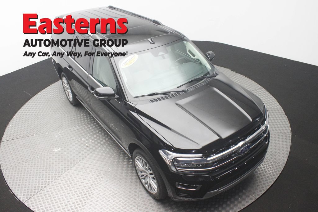 Used 2023 Ford Expedition Max Limited AWD/4WD image 3