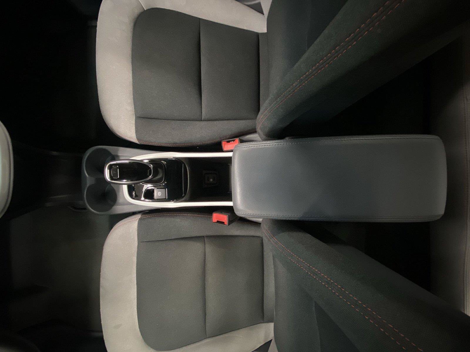 Used 2017 Chevrolet Bolt LT FWD image 25