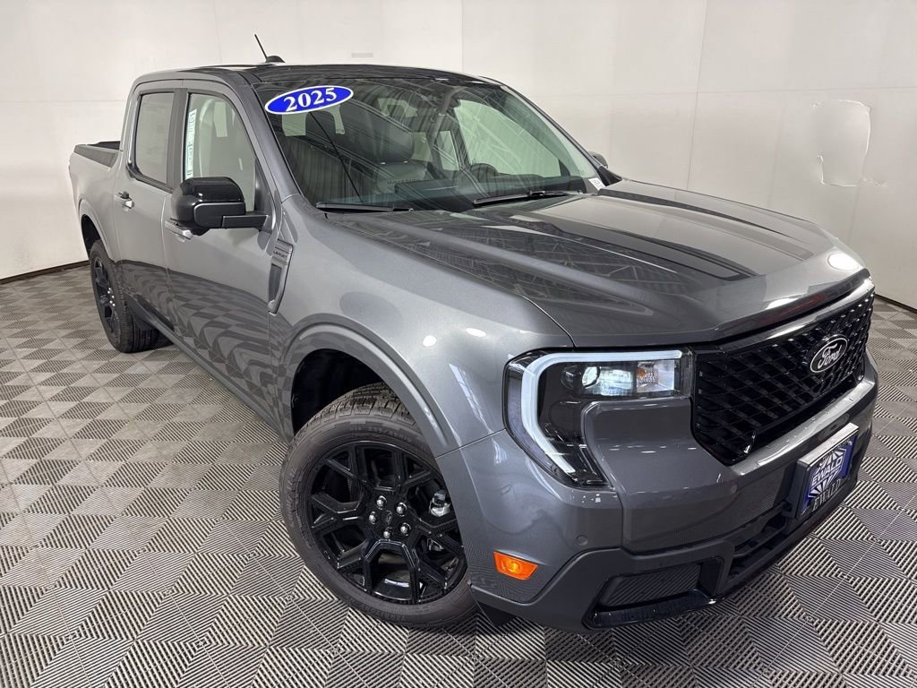 New 2025 Ford Maverick Lariat w/ Black Appearance Package image 2