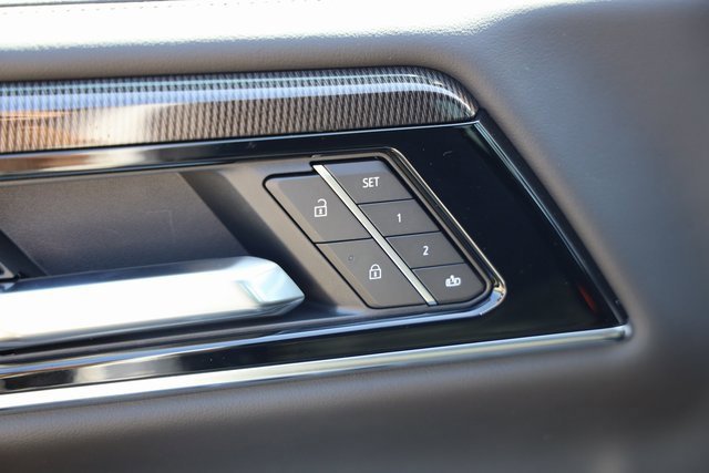 New 2026 GMC Yukon Elevation image 16