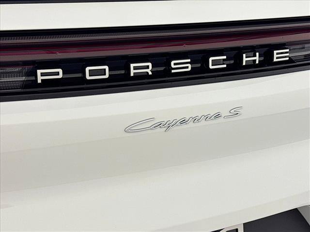 Used 2026 Porsche Cayenne S AWD/4WD image 25