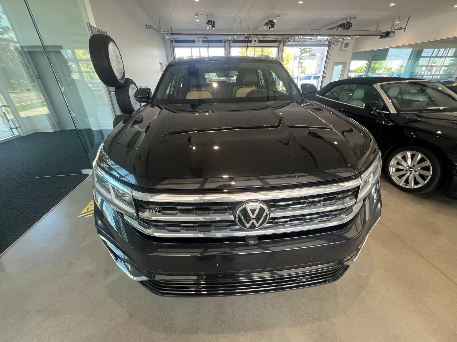 Used 2023 Volkswagen Atlas Cross Sport SEL Premium R-Line AWD/4WD image 3