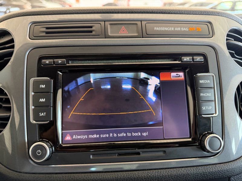 Used 2014 Volkswagen Tiguan SE FWD image 24