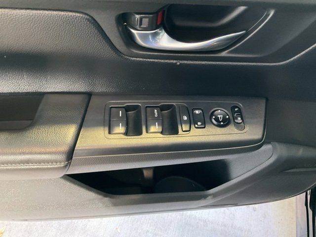 Used 2023 Honda CR-V LX image 6